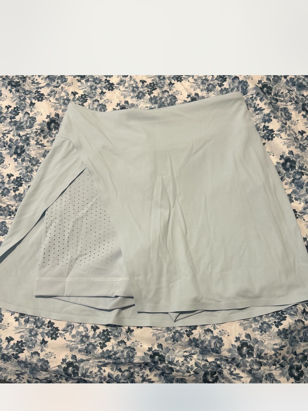 Light Blue Lululemon Women’s Athletic Skort
